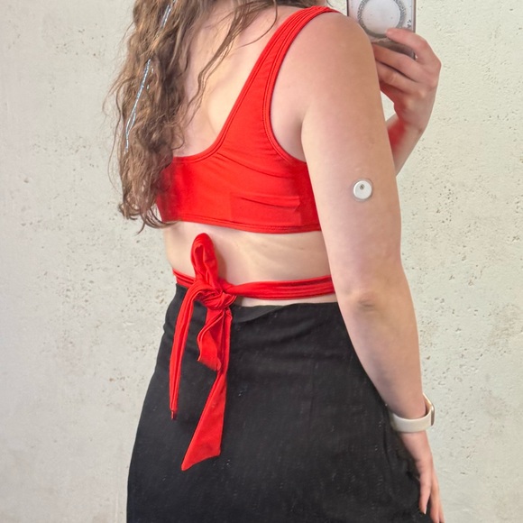 Ris-K Frolic Wrap Around Bikini Top in Shine Red Size Medium NEW With Tags - Picture 3 of 11